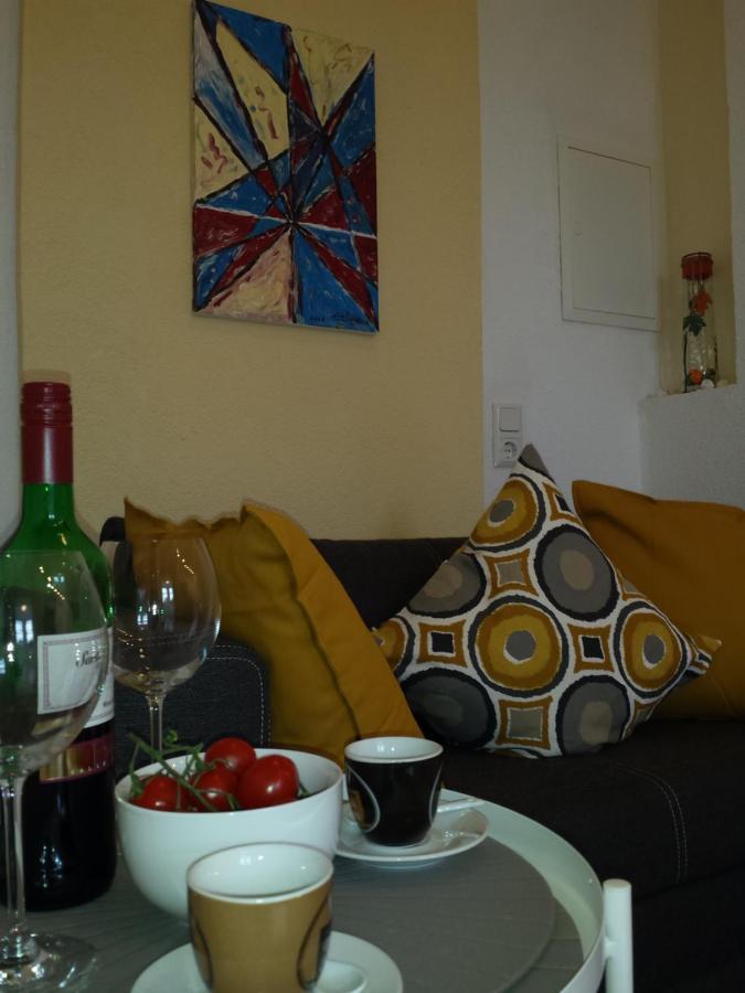 Moderne Wohnung In Barockem Altstadthaus Nahe Altstadt Und Radweg Блискастель Экстерьер фото